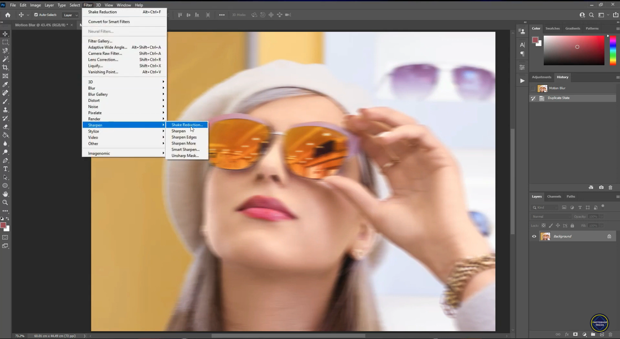 Interface showing how to fix blurry photos in Photoshop using a shake reduction filter