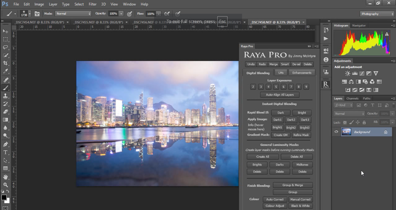 Interface showing how to blur image edges in Photoshop using Raya Pro