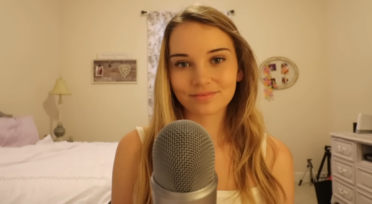 สงบสติอารมณ์ด้วยผู้ใช้ YouTube ASMR 10 อันดับแรกในปี 2024