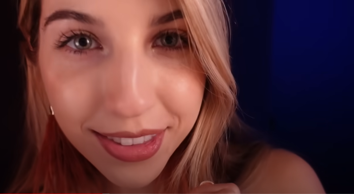 Kissing your screen [asmr] ~ glass kisses effect 