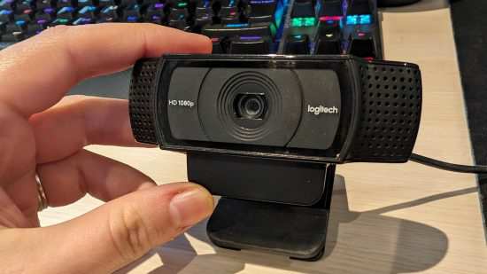 Logitech C920 to record a video podcast 