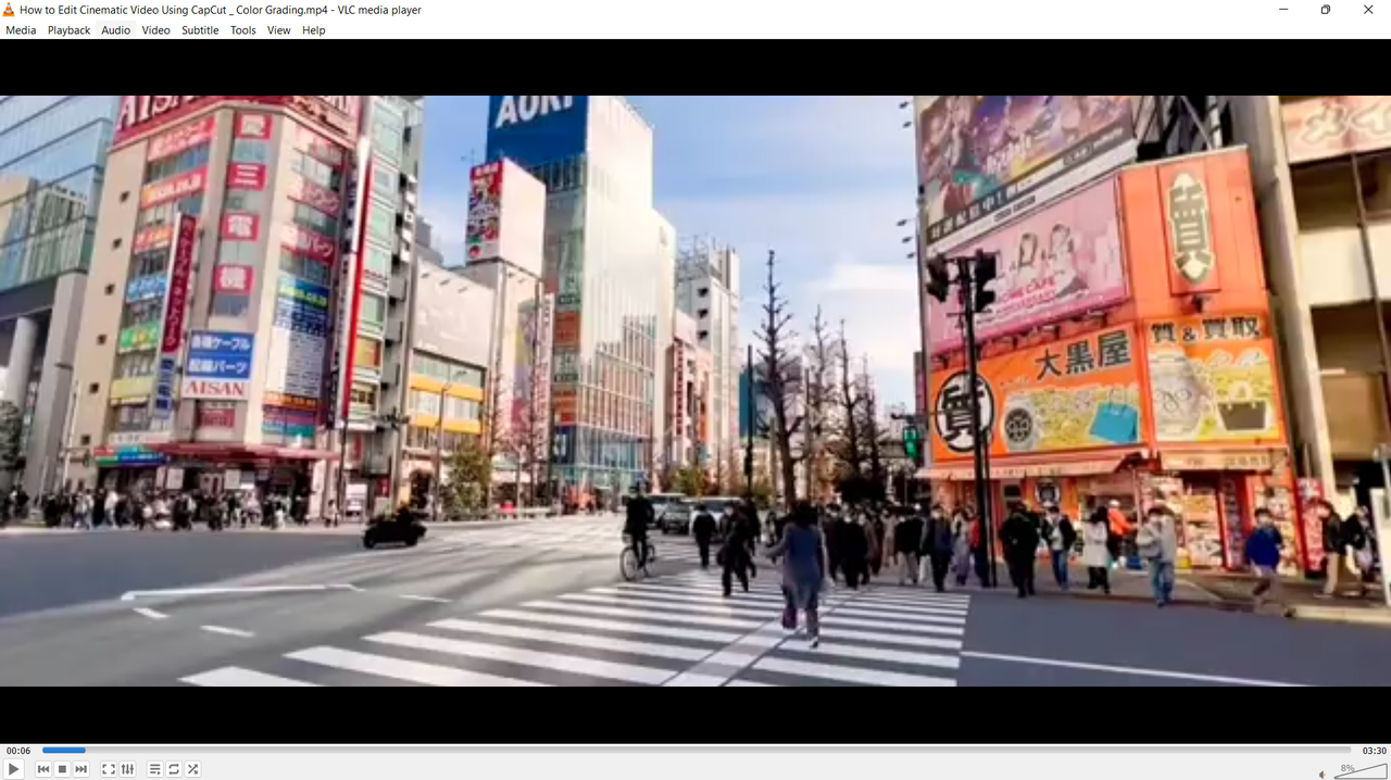 Remove black bars from the video using VLC