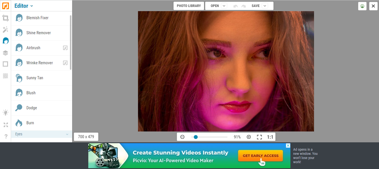 Interface of the iPiccy - the reliable tool to use the face slim filters in photos 