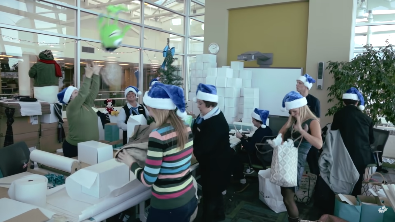 WestJet’s "Christmas Miracle" -an interesting ad campaigns