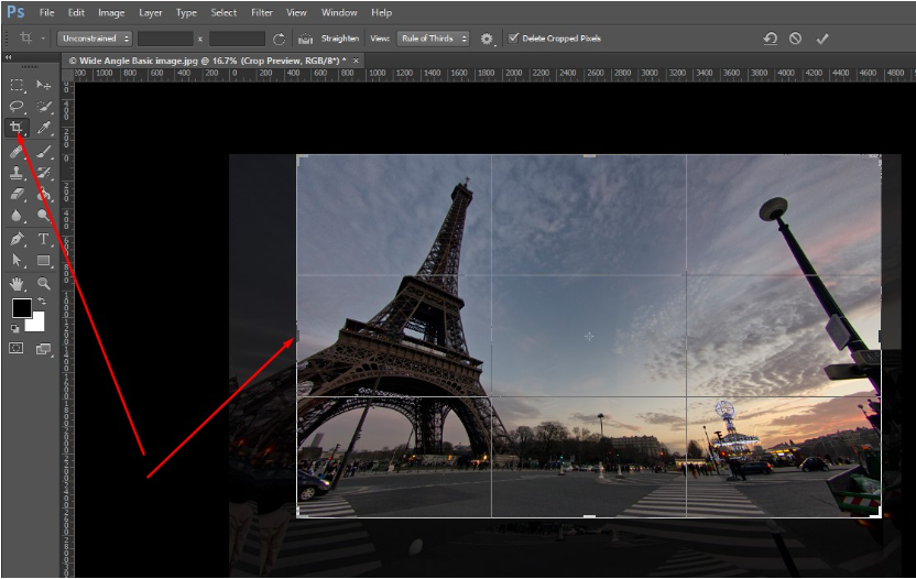 Applying and adjusting the fisheye effect in Photoshop